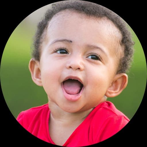 صورة الطفل أثناء الرفع